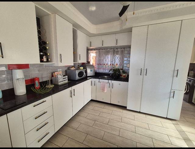 3 BEDROOM HOUSE FOR SALE IN UVONGO